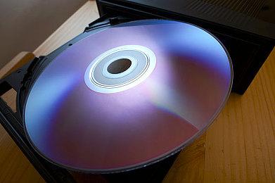 卡牌射击游戏《FragPunk》10月10日封闭测试